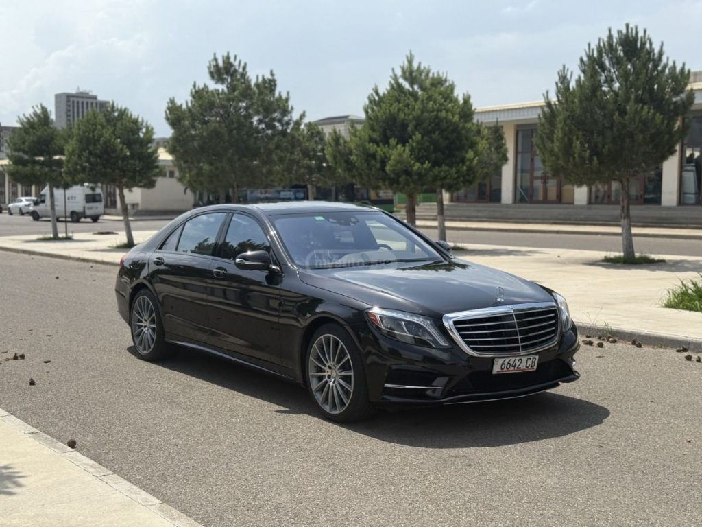 MERCEDES-BENZ S-Class