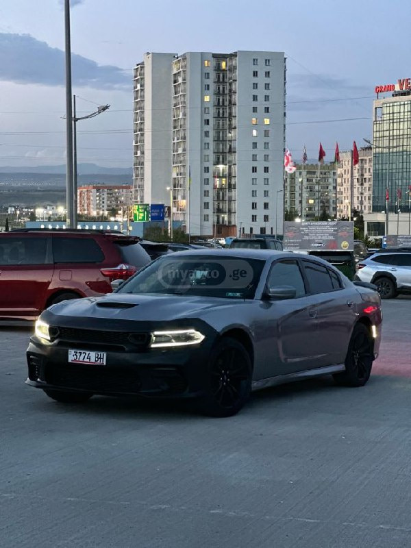2018 Dodge Charger  - Main Photo