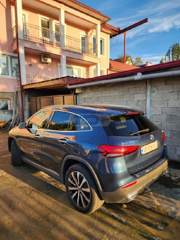 2023 MERCEDES-BENZ GLA-Class  - Main Photo