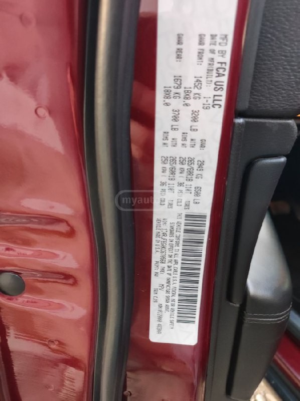 2019 Jeep Grand Cherokee  - Photo 2