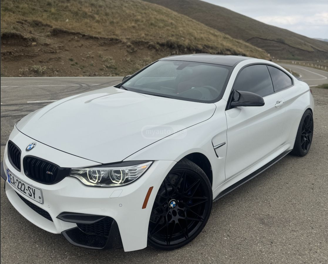2015 BMW M4 - Photo 2