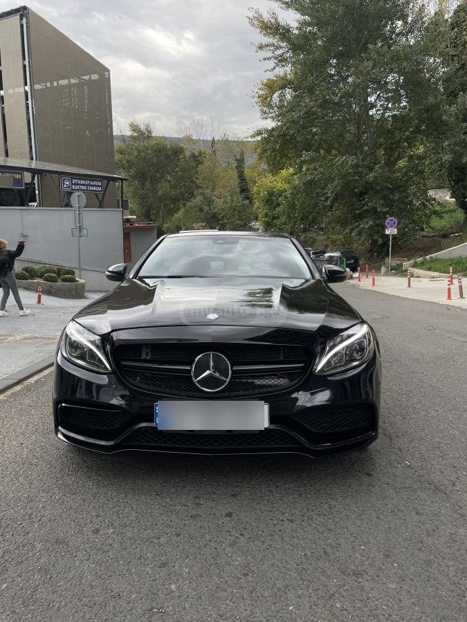 2016 Mercedes-Benz C 300  - Photo 3