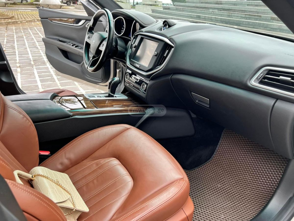 2014 Maserati Ghibli  - Photo 4