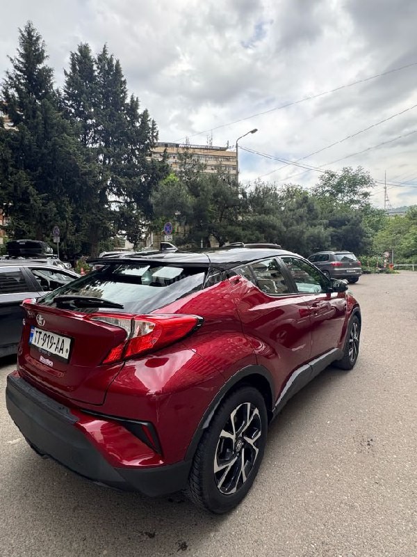 2019 Toyota CHR  - Photo 4