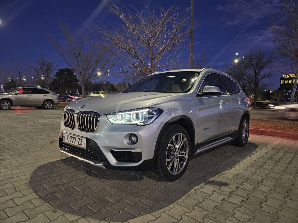 2017 BMW X1 - Photo 4