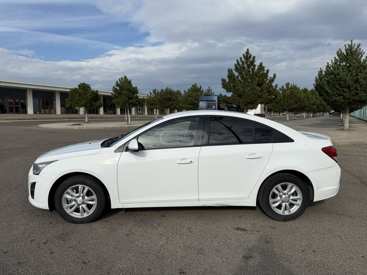 2014 Chevrolet Cruze  - Photo 4