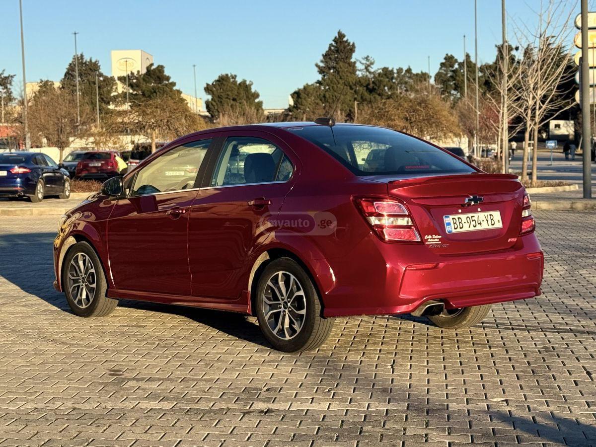 2018 Chevrolet Sonic  - Photo 4