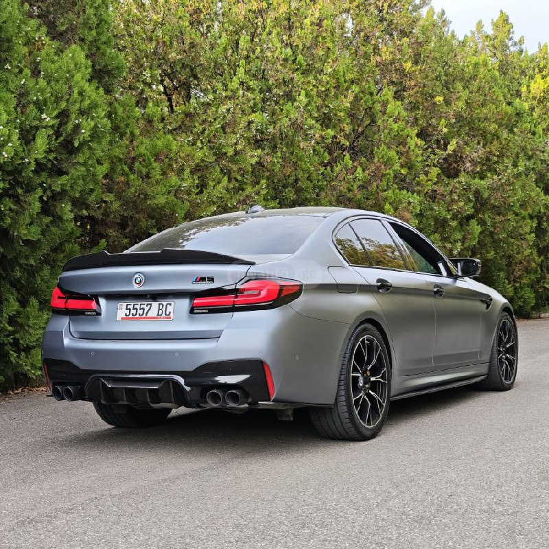 2021 BMW M5 - Photo 4