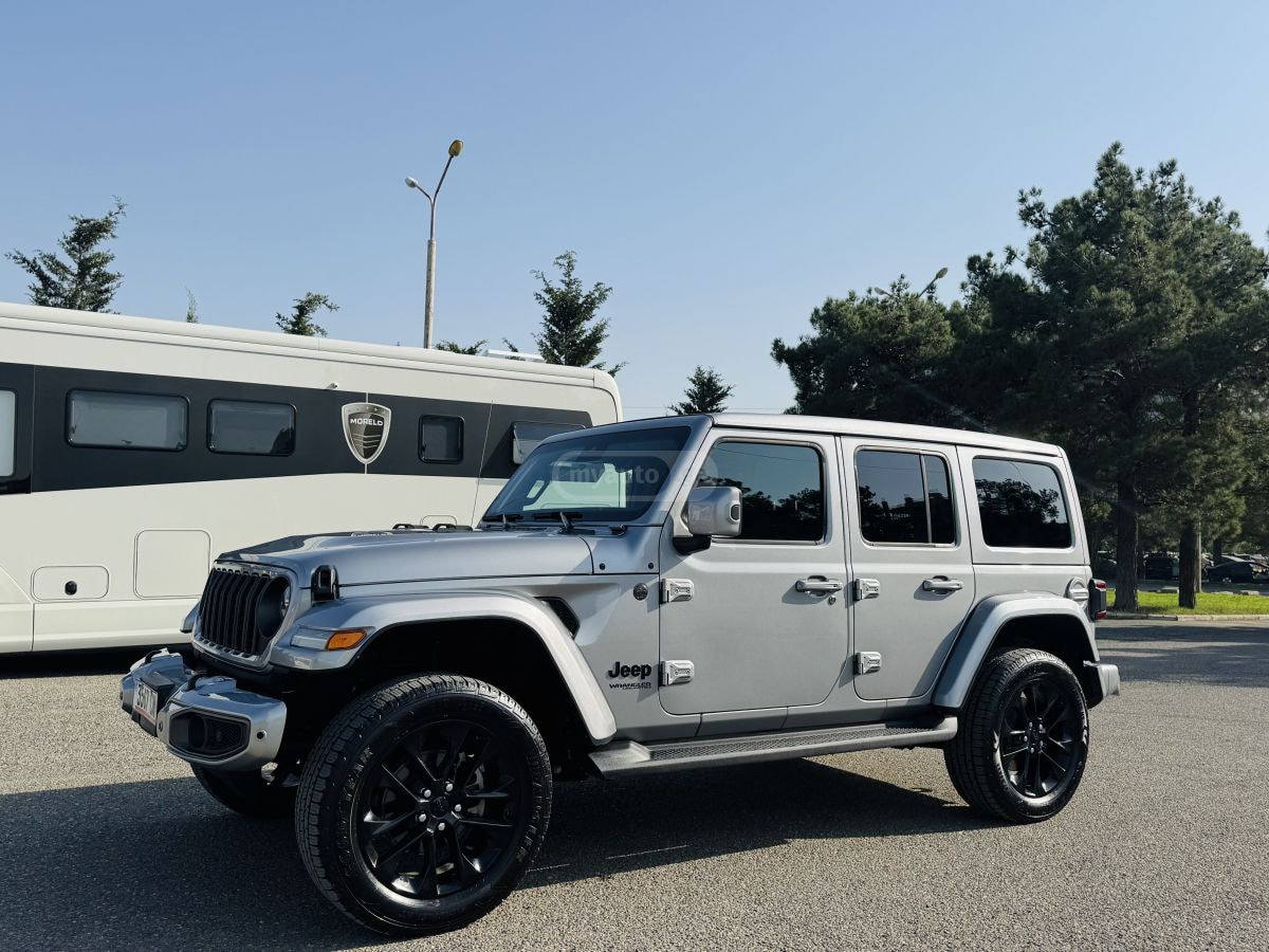 2021 Jeep Wrangler  - Photo 5