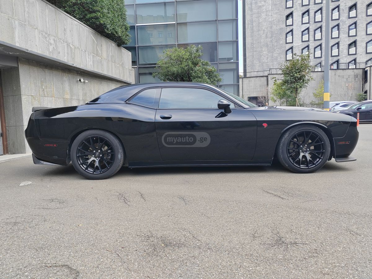 2015 Dodge Challenger  - Photo 5