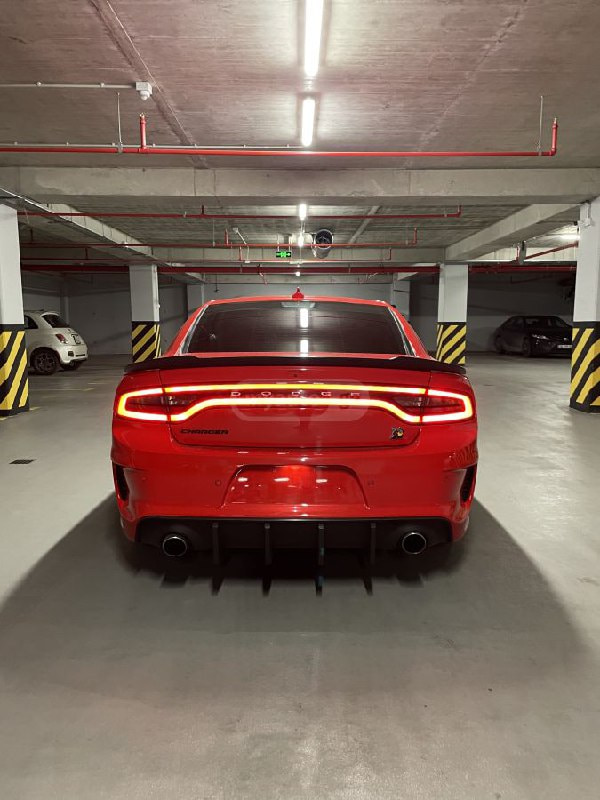 2020 Dodge Charger  - Photo 5