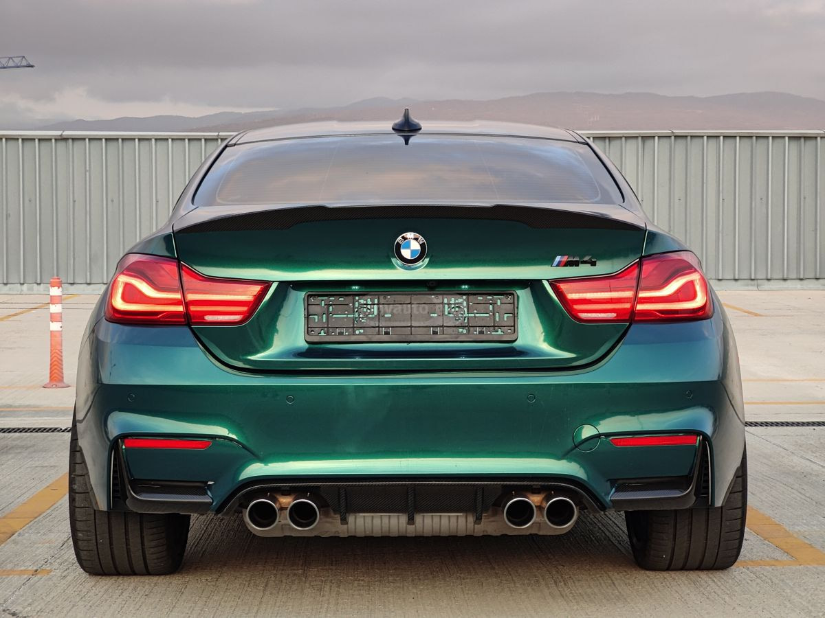 2015 BMW M4 - Photo 5