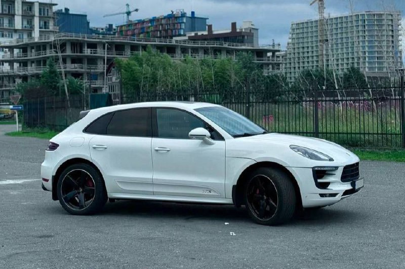 2017 PORSCHE Macan - Main Photo