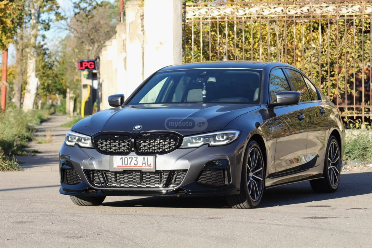 2020 BMW 330i - Main Photo