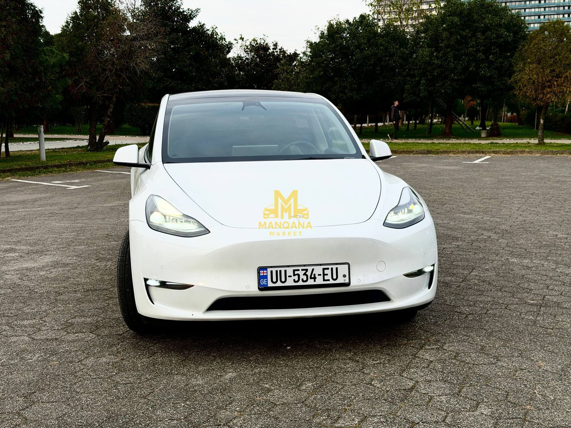 2022 TESLA Model Y - Photo 2