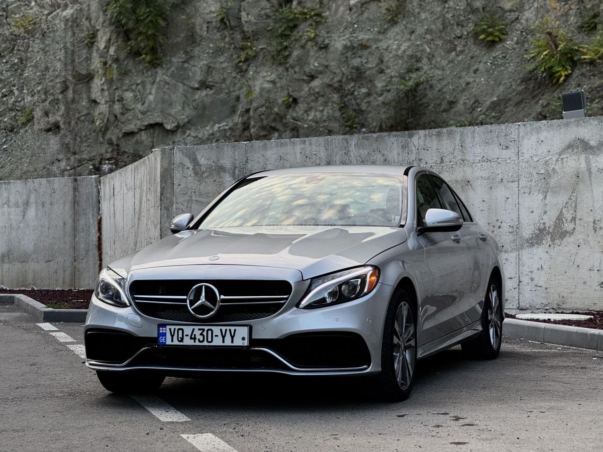2015 Mercedes-Benz C 300  - Photo 3