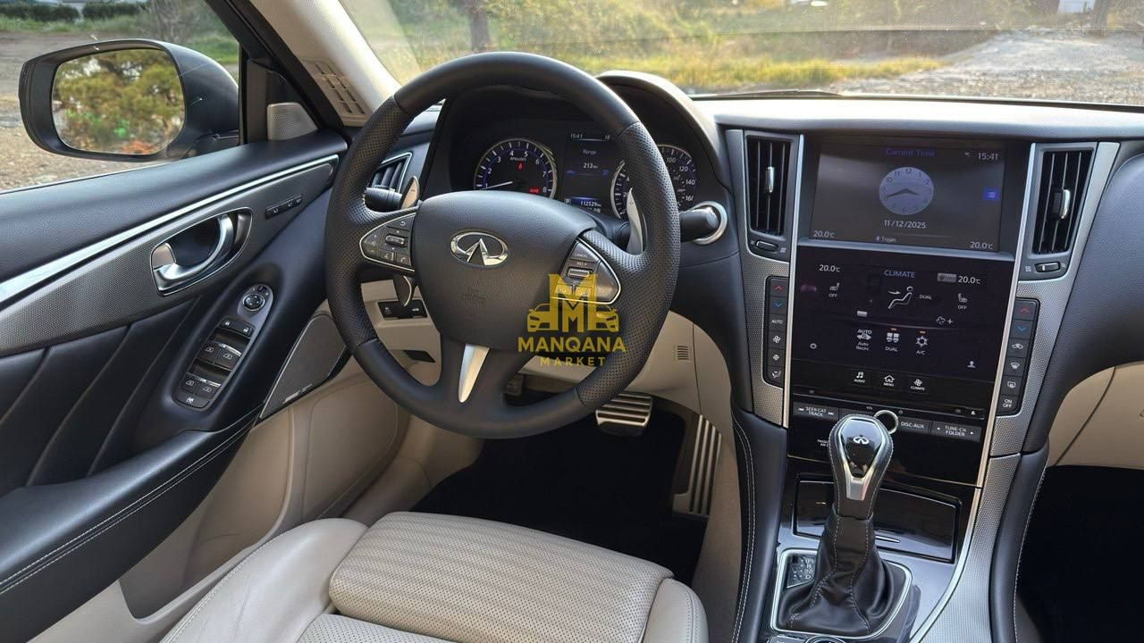 2017 INFINITI Q50 - Photo 3