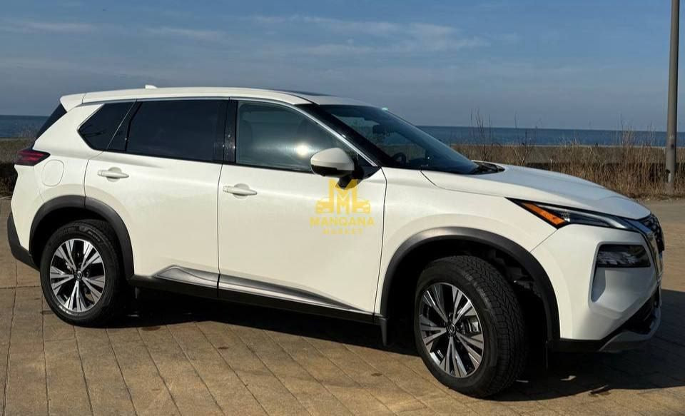 2021 NISSAN Rogue - Photo 3