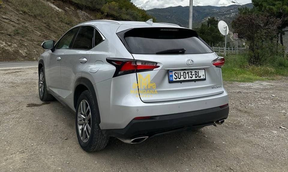 2016 LEXUS NX - Photo 3