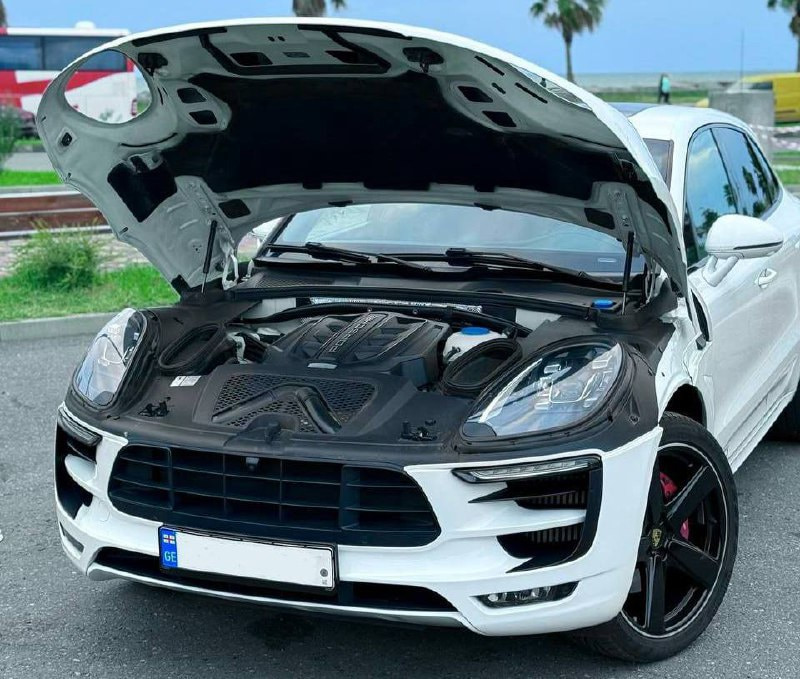 2017 PORSCHE Macan - Photo 4
