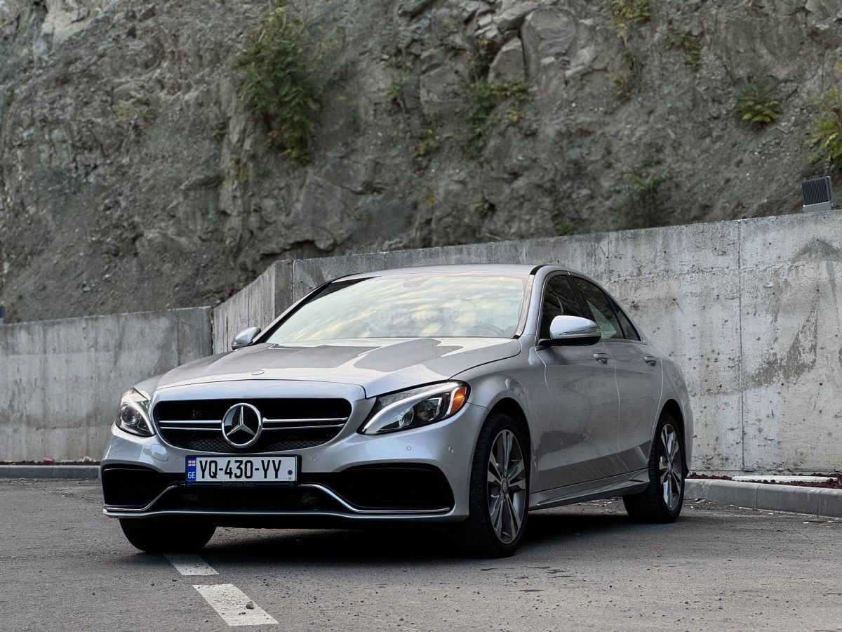 2015 Mercedes-Benz C 300  - Photo 4