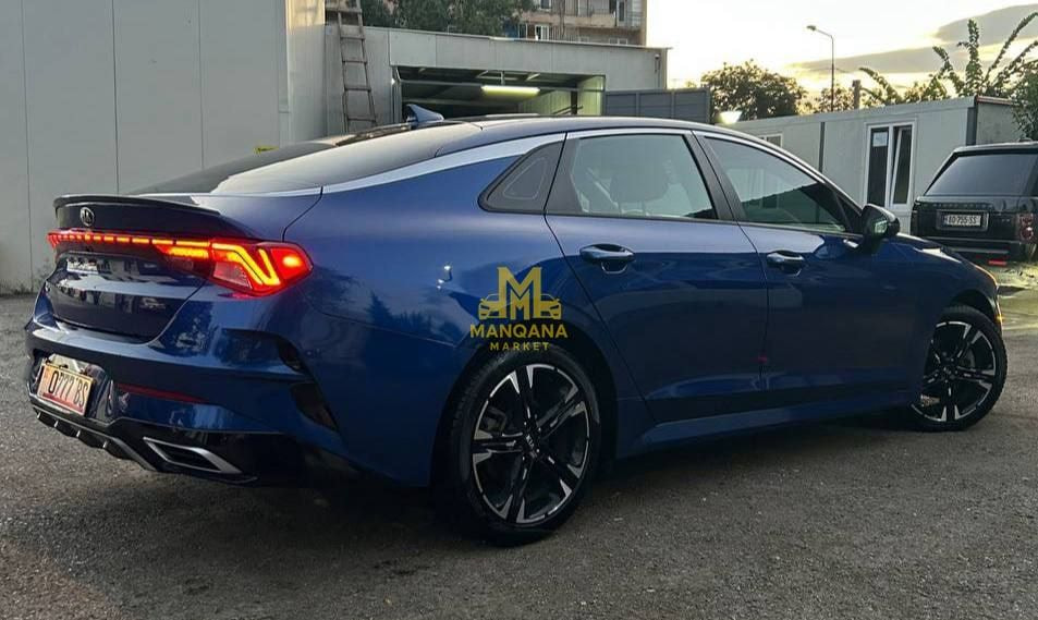 2021 KIA K5 - Photo 4