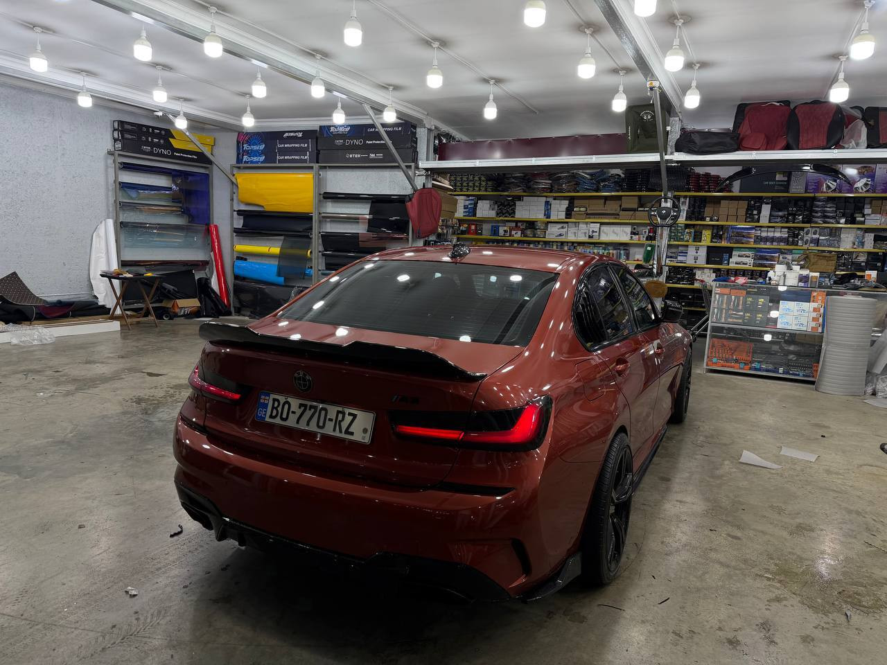 2020 BMW 330i - Photo 5