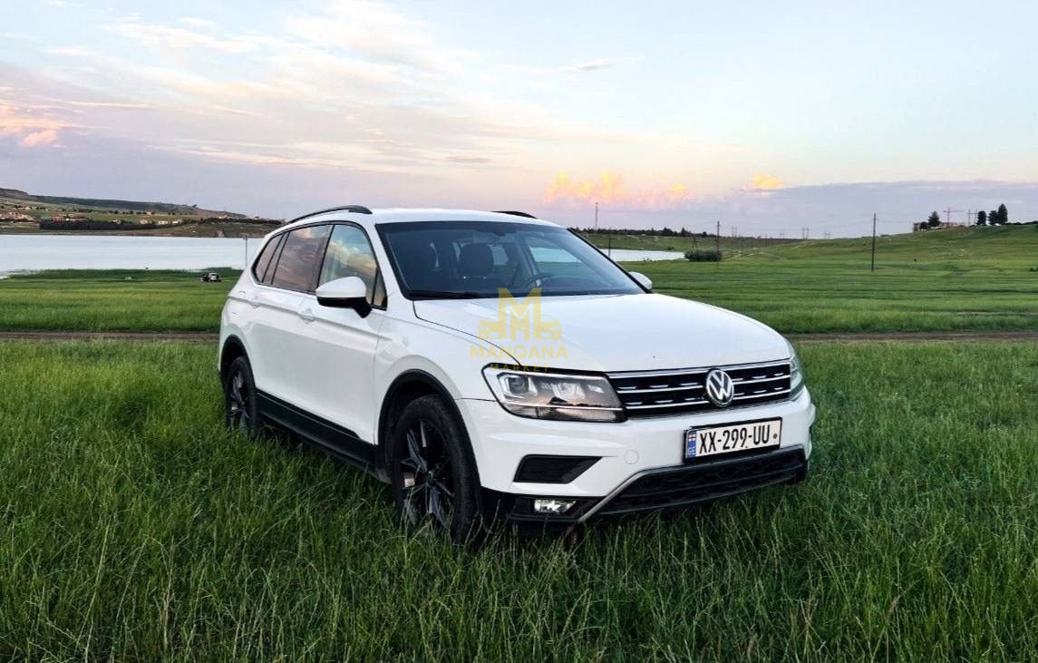2018 VOLKSWAGEN Tiguan - Main Photo