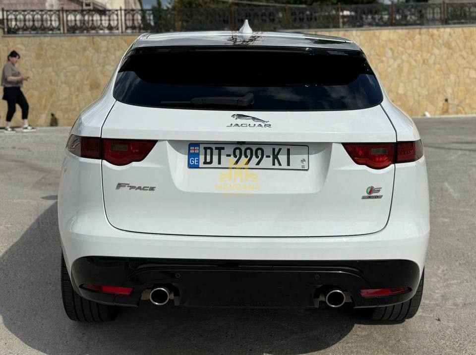 2017 JAGUAR F-PACE  - Main Photo