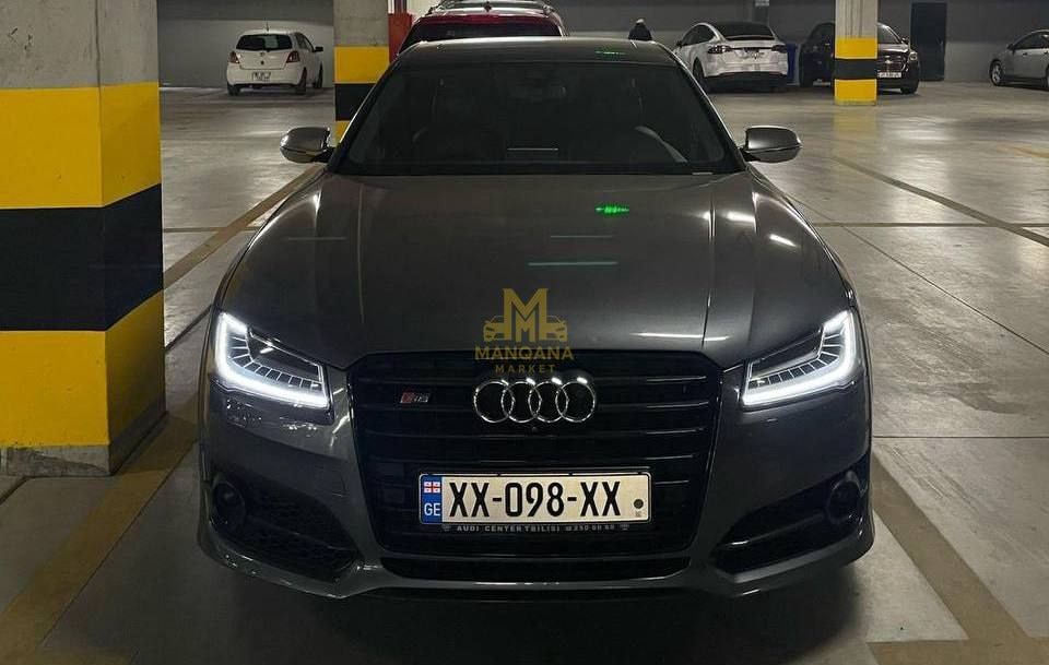 2013 AUDI S8 - Main Photo
