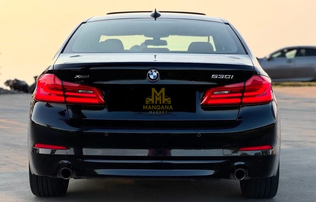2017 BMW 530i - Photo 2