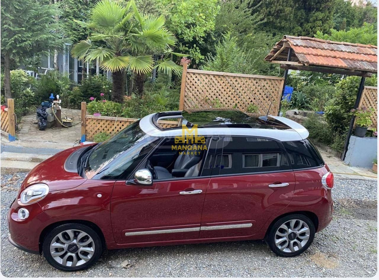 2017 FIAT 500L - Photo 3