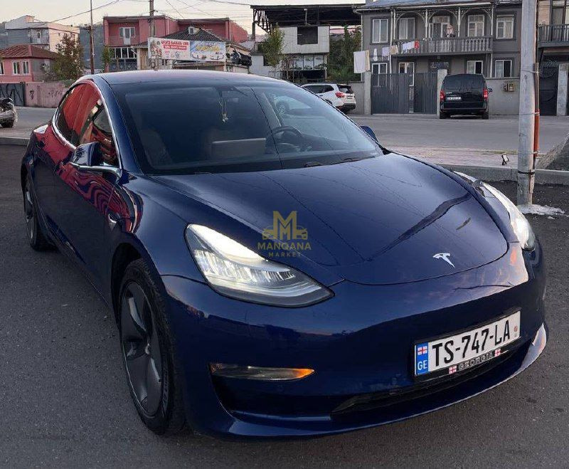 2018 TESLA Model 3 - Photo 3