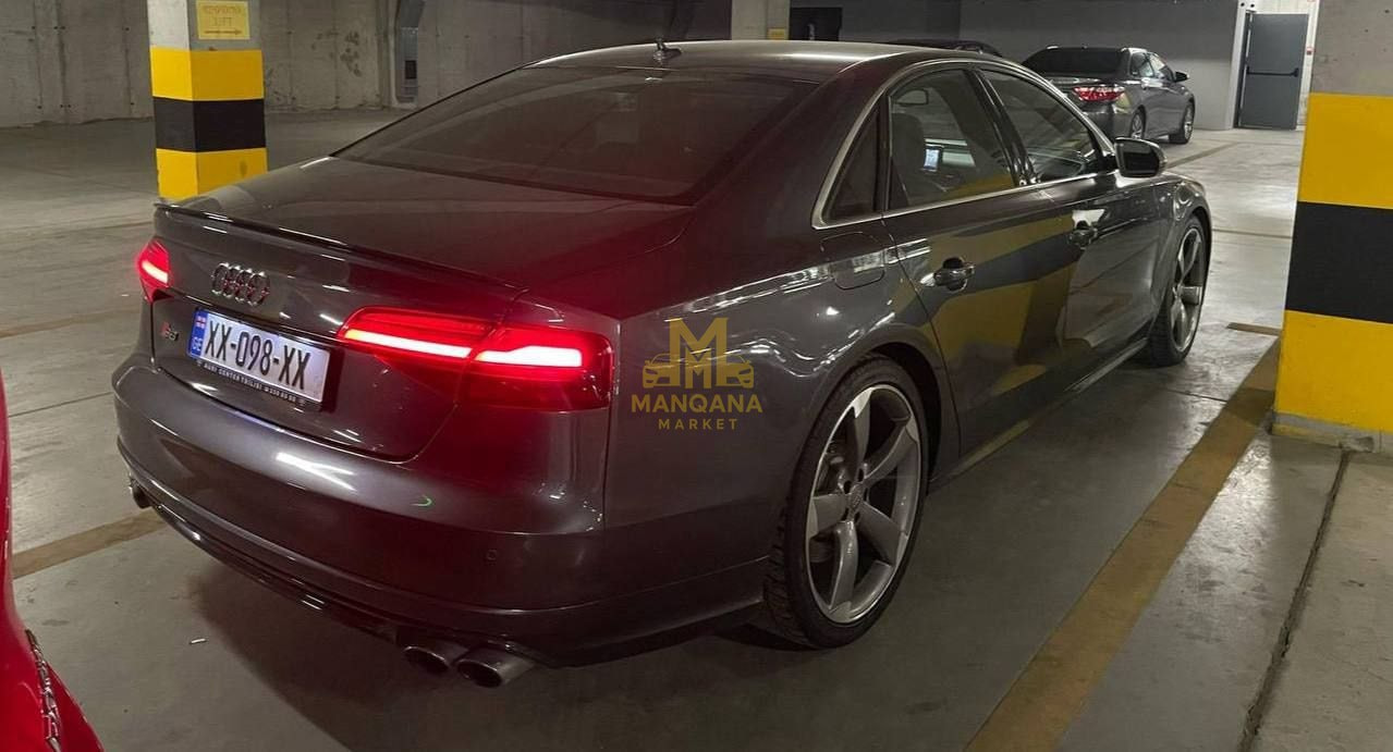 2013 AUDI S8 - Photo 3