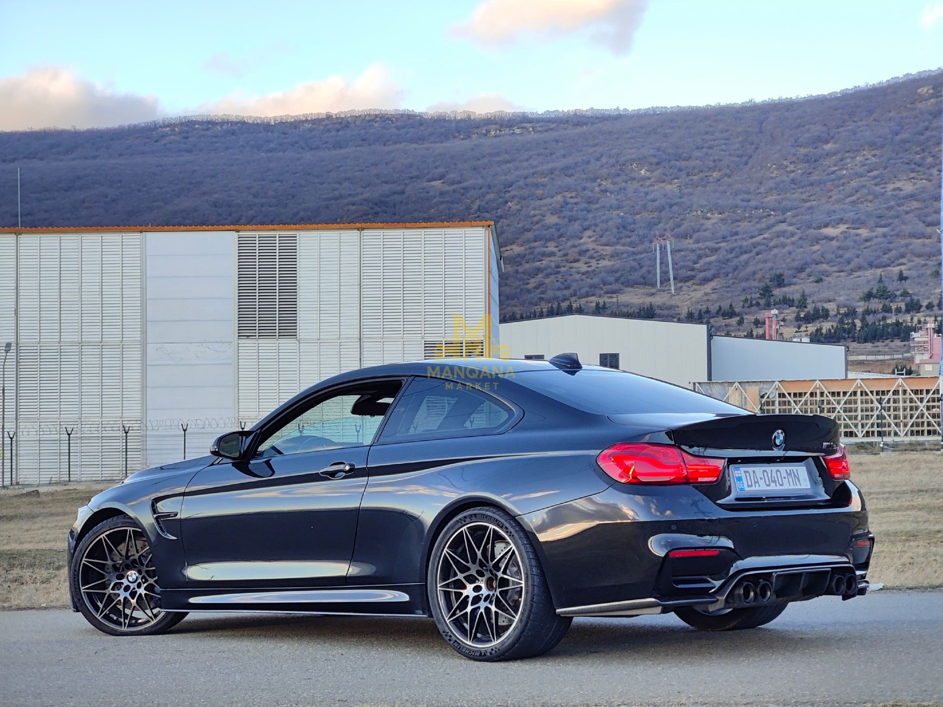 2018 BMW M4 - Photo 3