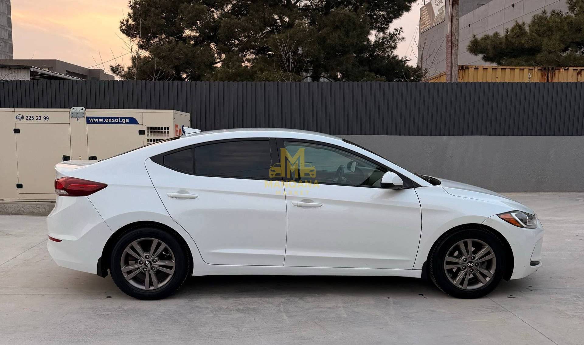 2017 HYUNDAI Elantra - Photo 4