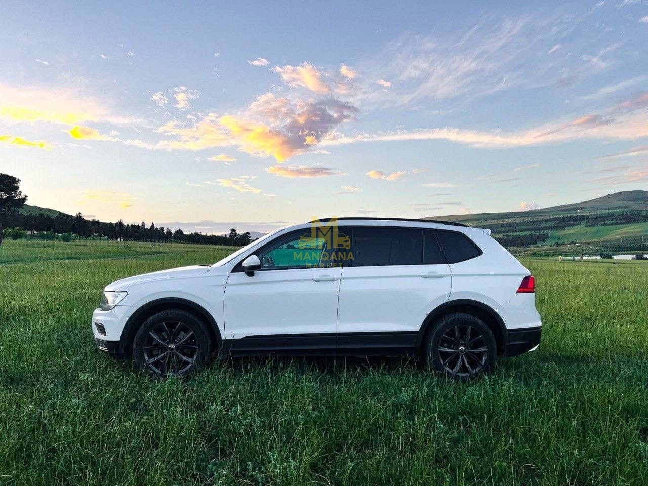 2018 VOLKSWAGEN Tiguan - Photo 4