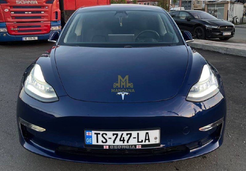 2018 TESLA Model 3 - Photo 4
