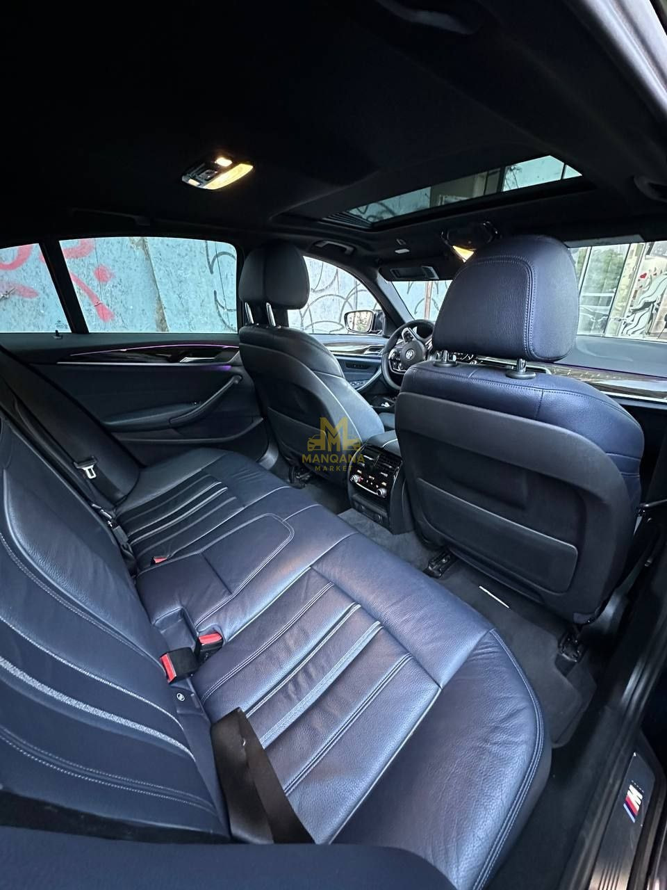 2017 BMW 530i - Photo 4