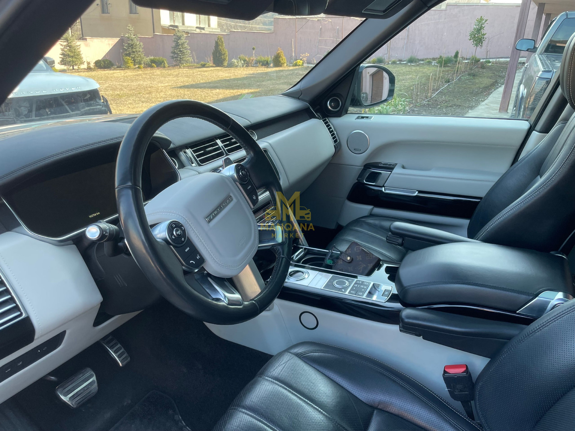 2017 LAND ROVER Range Rover - Photo 4