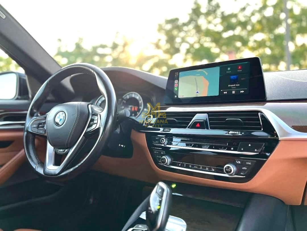 2017 BMW 530i - Photo 5