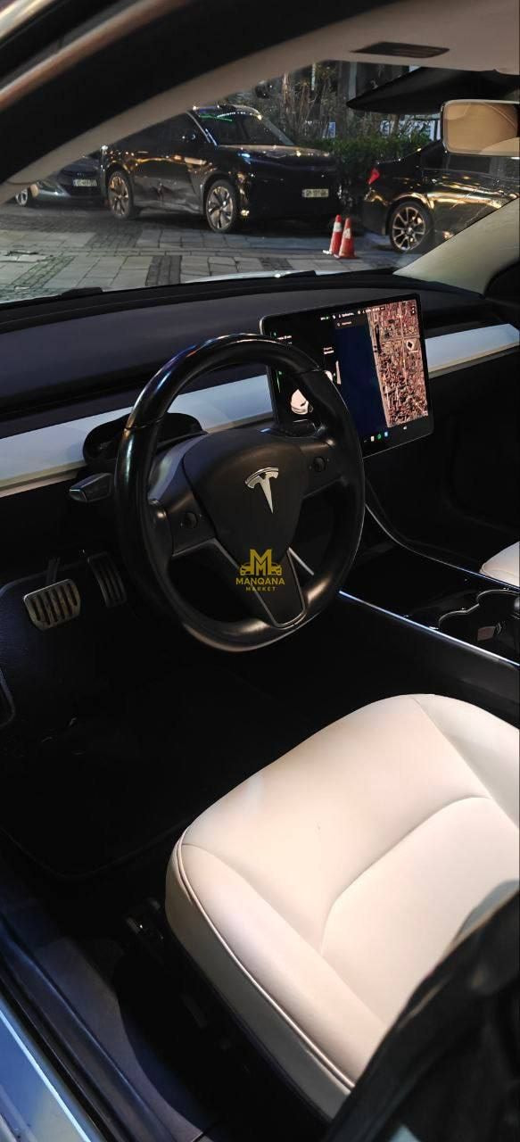 2018 TESLA Model 3 - Photo 5