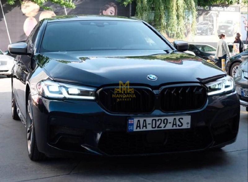 2020 BMW M550i - Photo 5