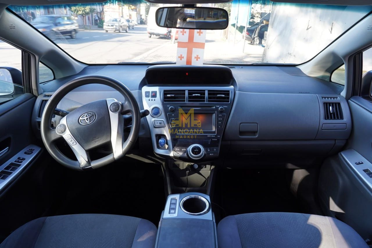 2012 TOYOTA Prius V - Photo 5
