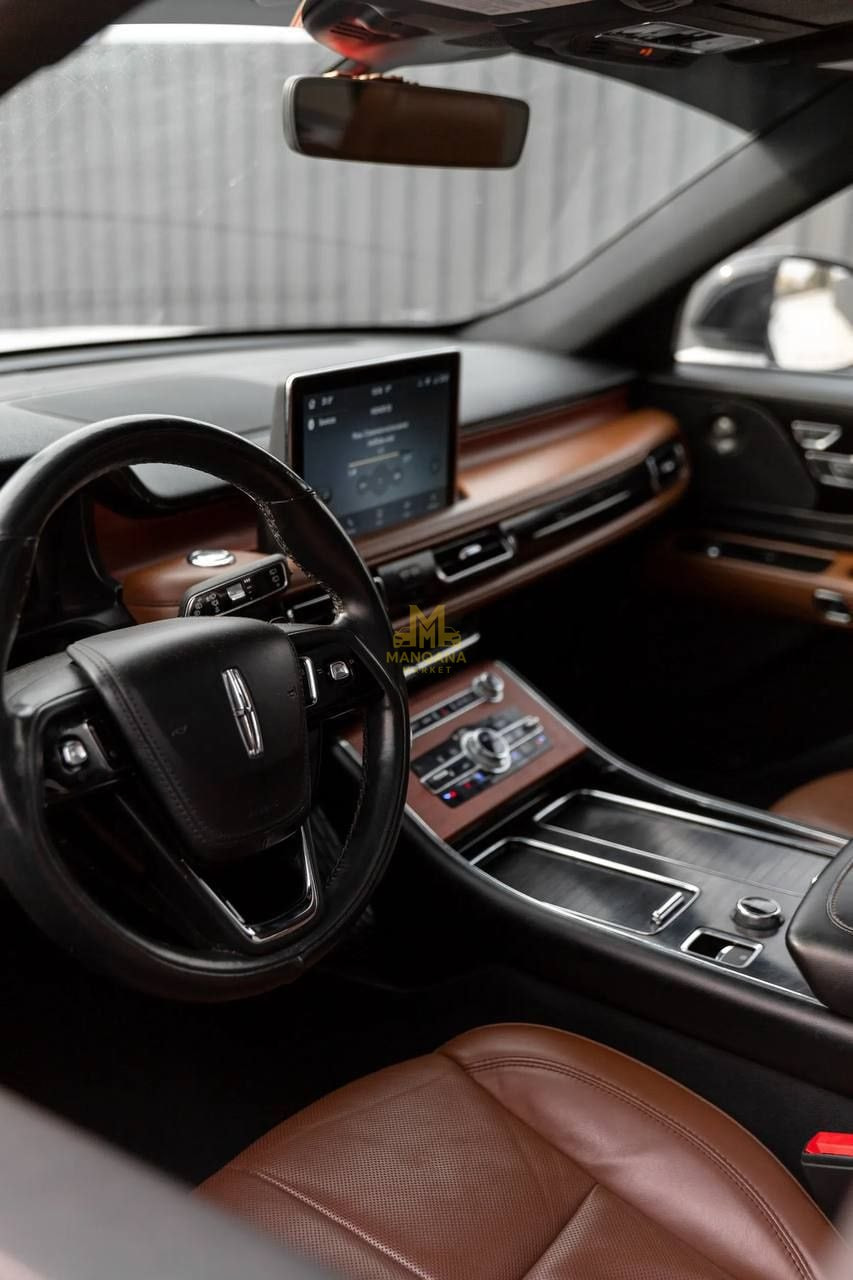 2020 LINCOLN Aviator - Photo 5