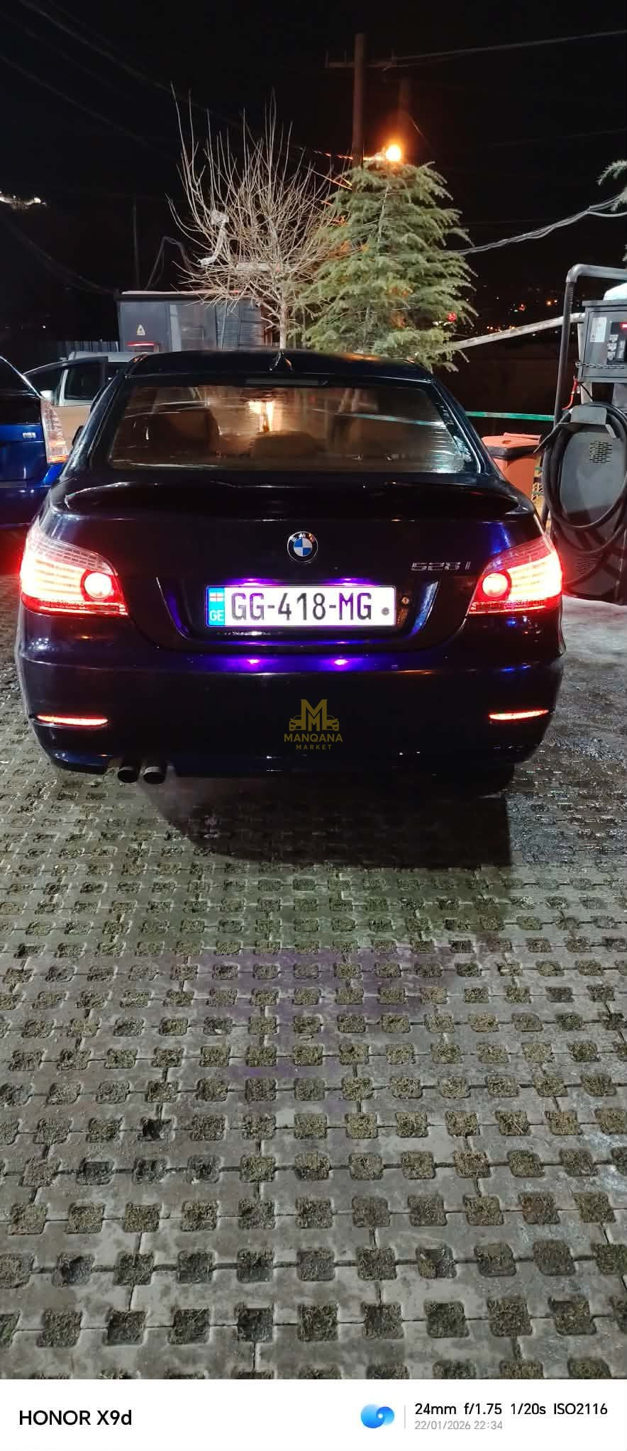 2010 BMW 528i - Main Photo