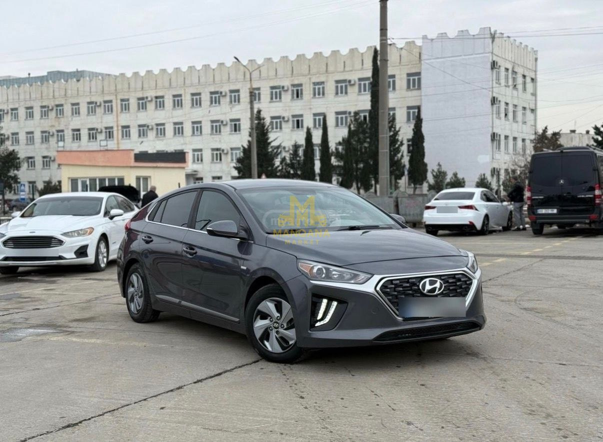 2017 HYUNDAI Ioniq - Main Photo