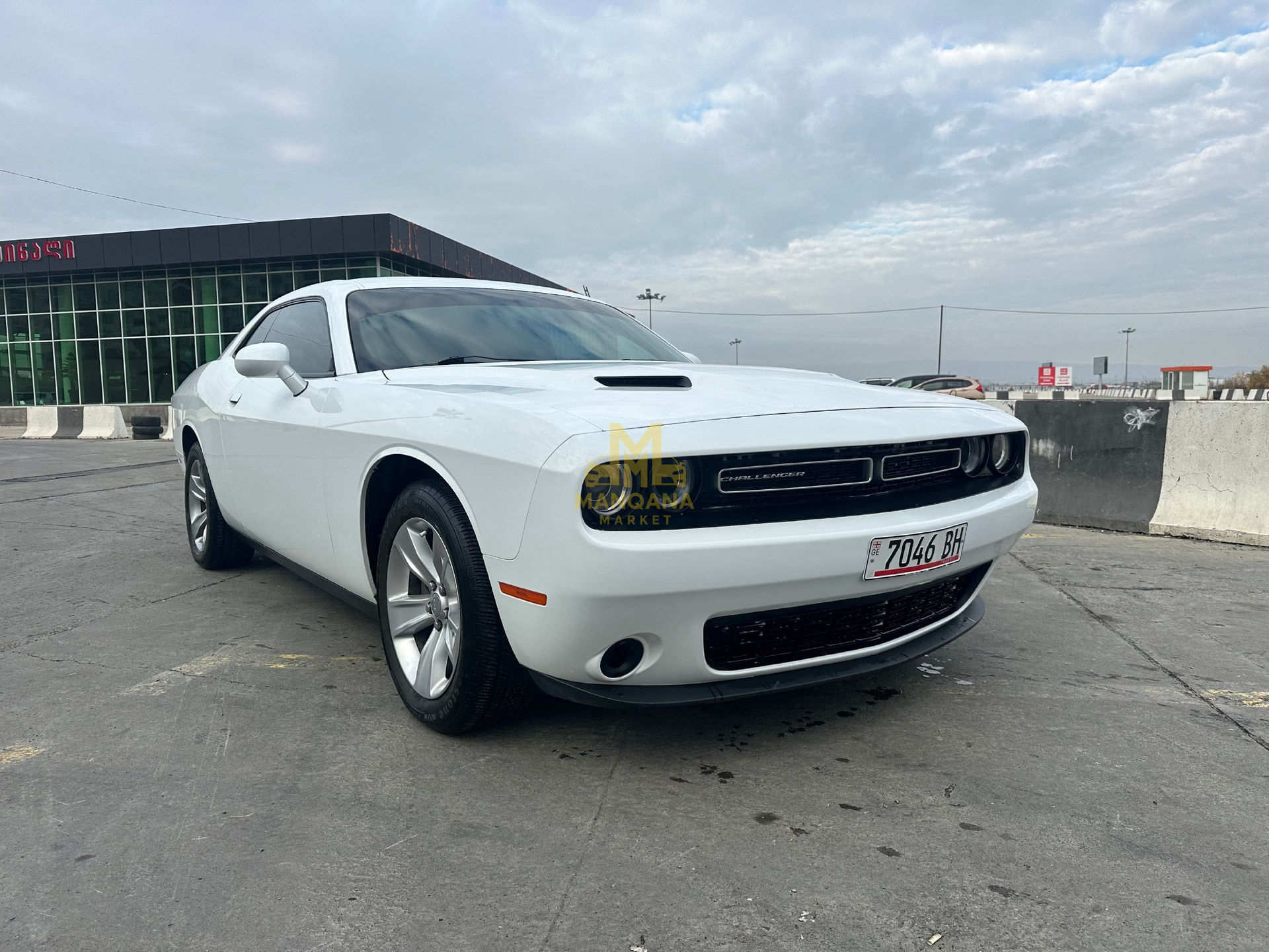 2020 DODGE Challenger - Main Photo