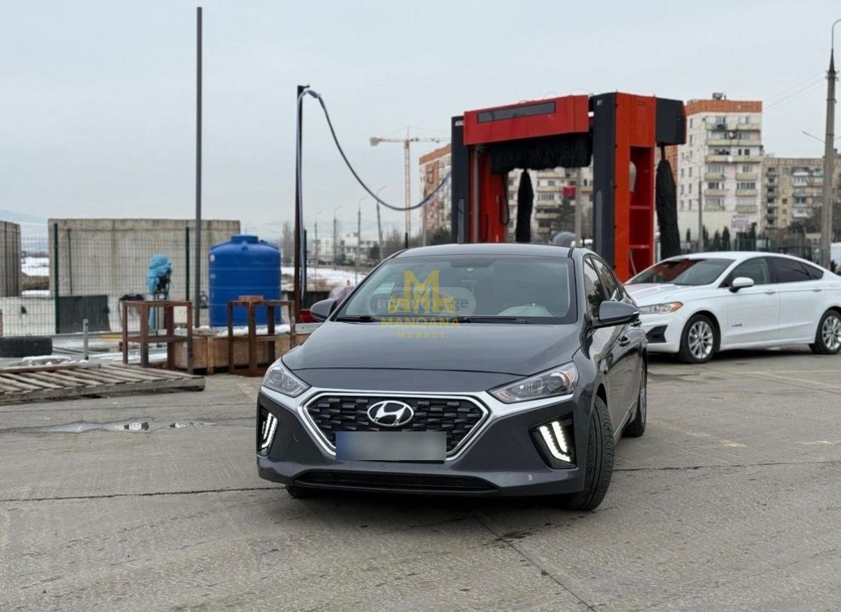 2017 HYUNDAI Ioniq - Photo 2