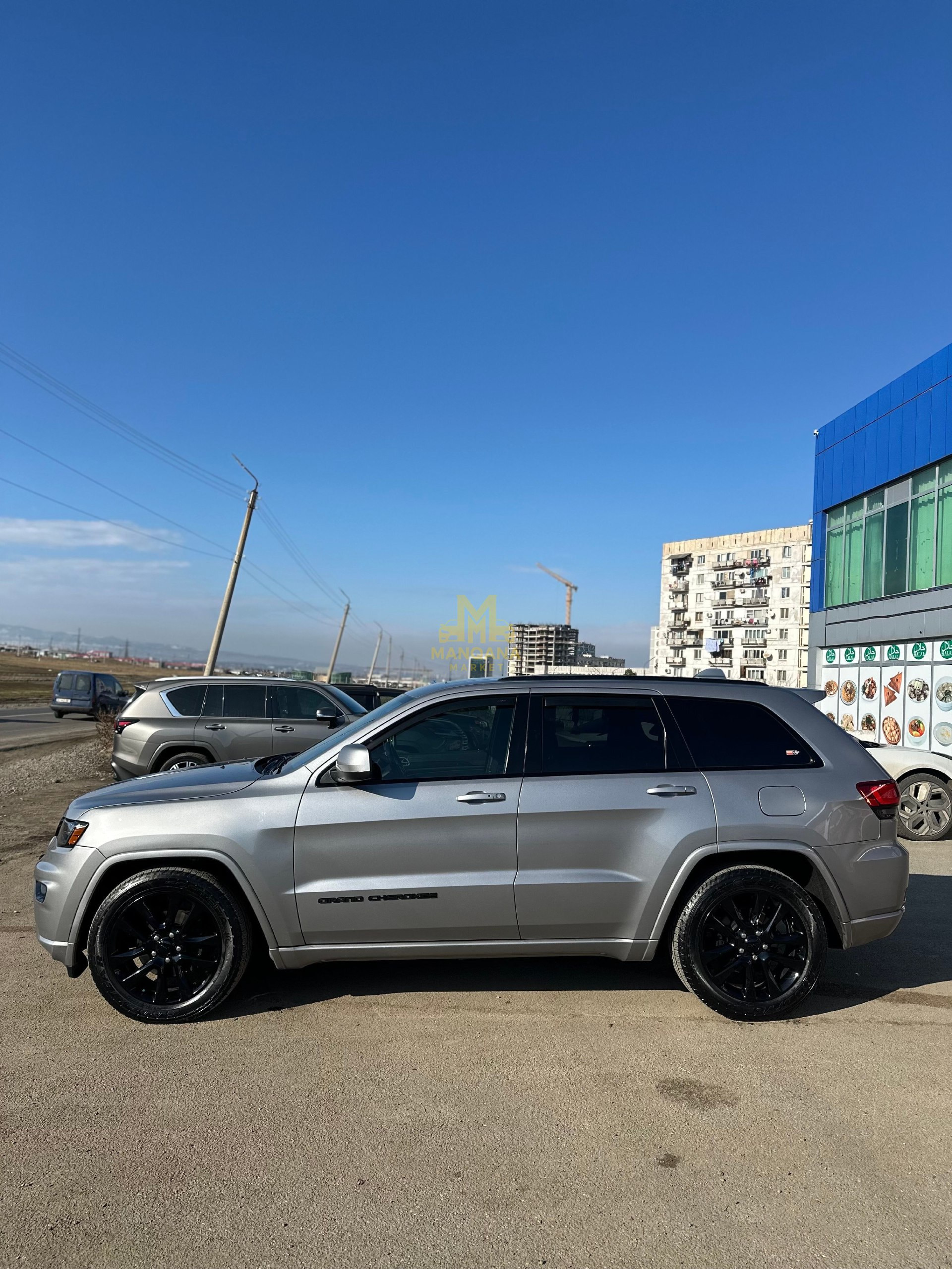 2018 JEEP Grand Cherokee - Photo 2